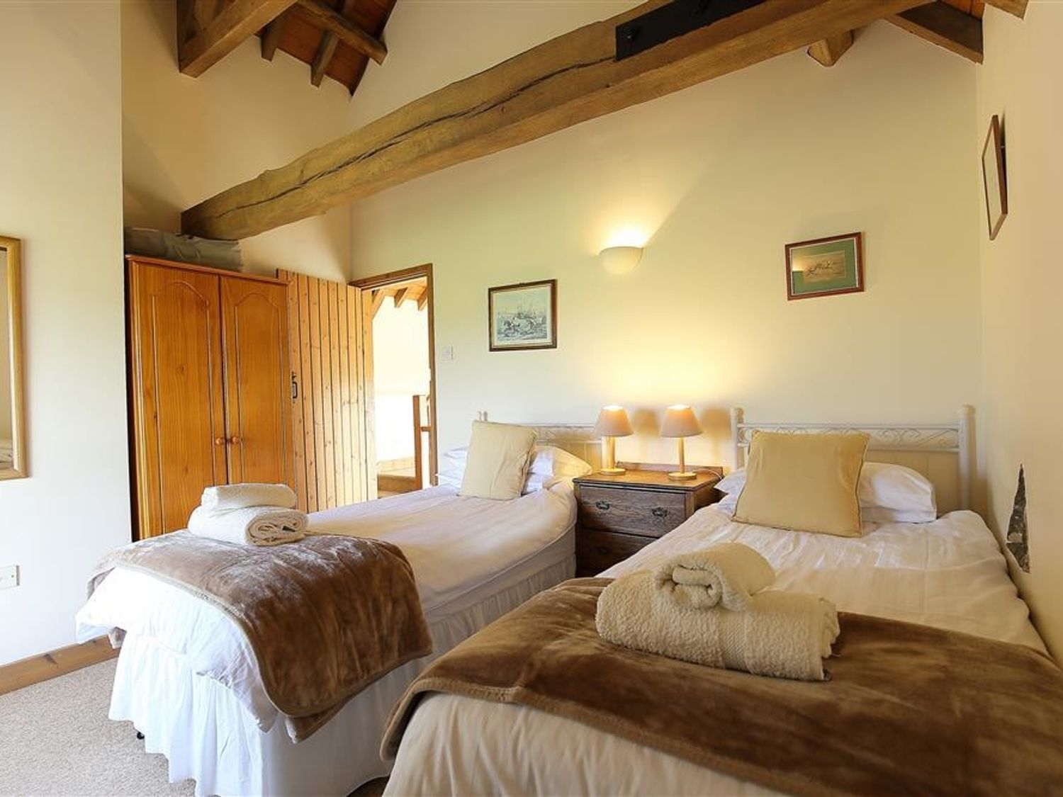 Gallery Barn, Leafield