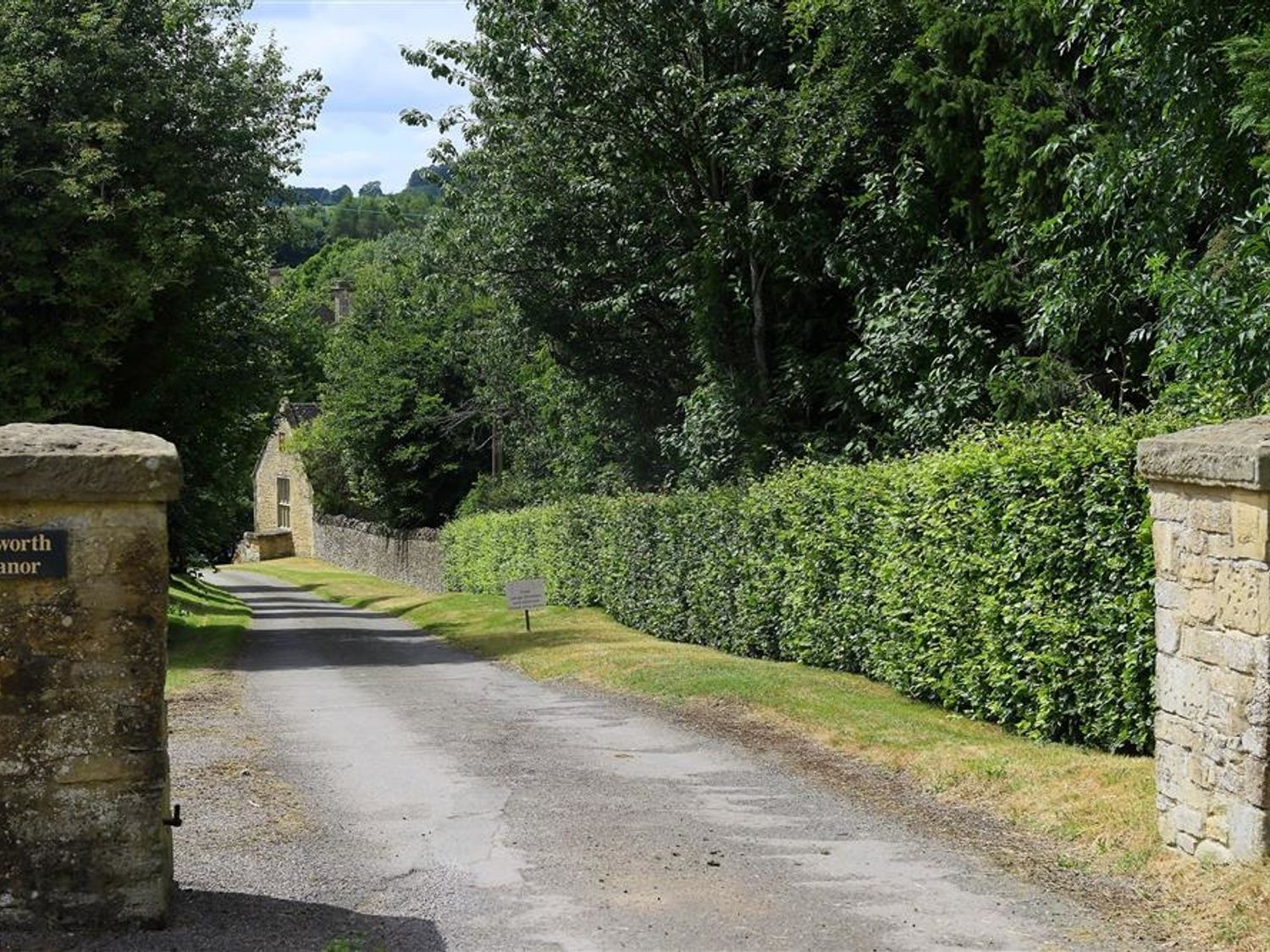 Aylworth Manor, Gloucestershire