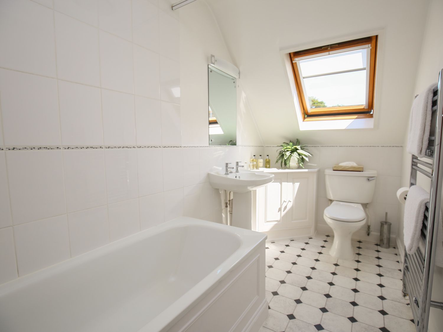 Courtyard Cottage, Gloucestershire