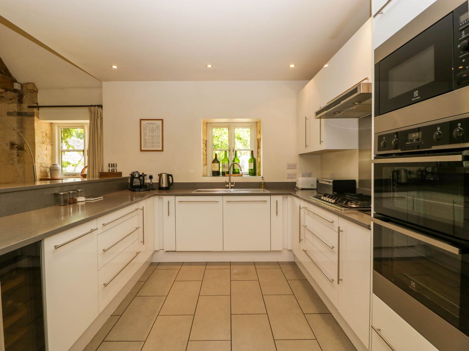 Hazel Manor Wing, Gloucestershire