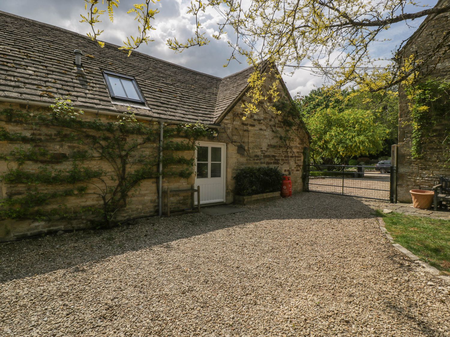 Hazel Manor Wing, Gloucestershire