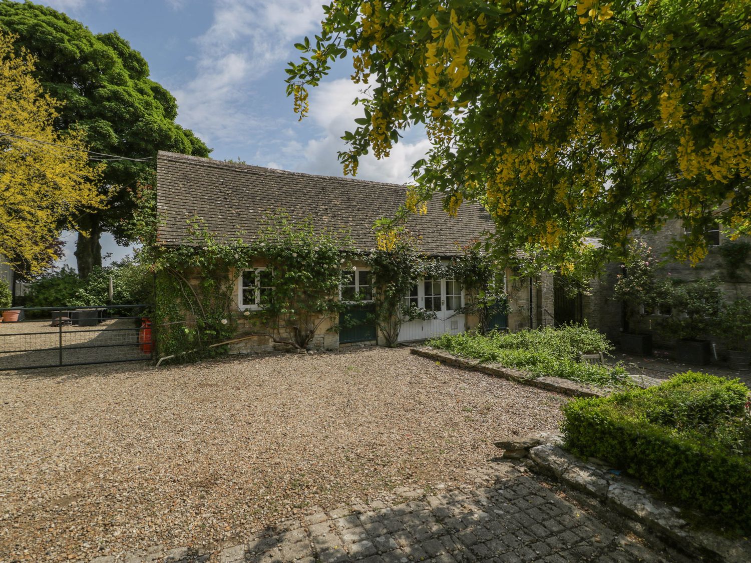Hazel Manor Wing, Gloucestershire