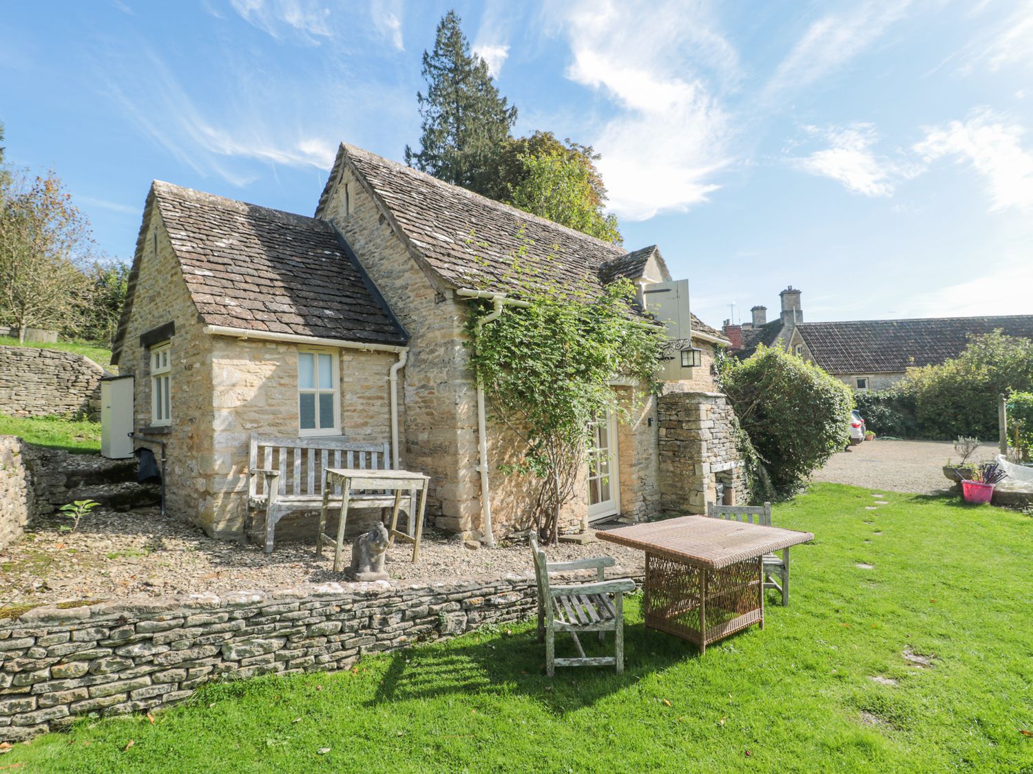 Mayfly Cottage, Coln st aldwyns