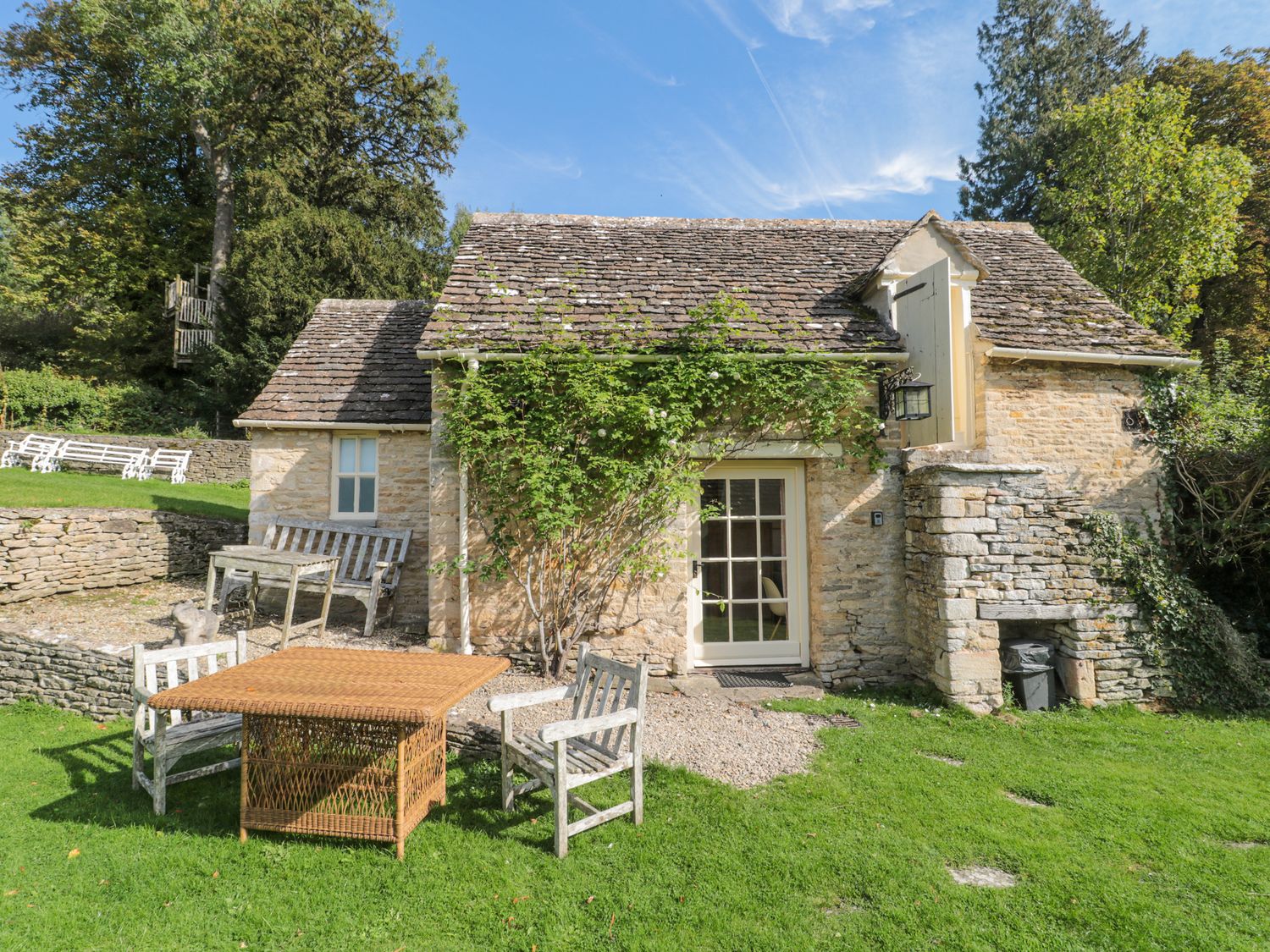 Mayfly Cottage, Coln st aldwyns