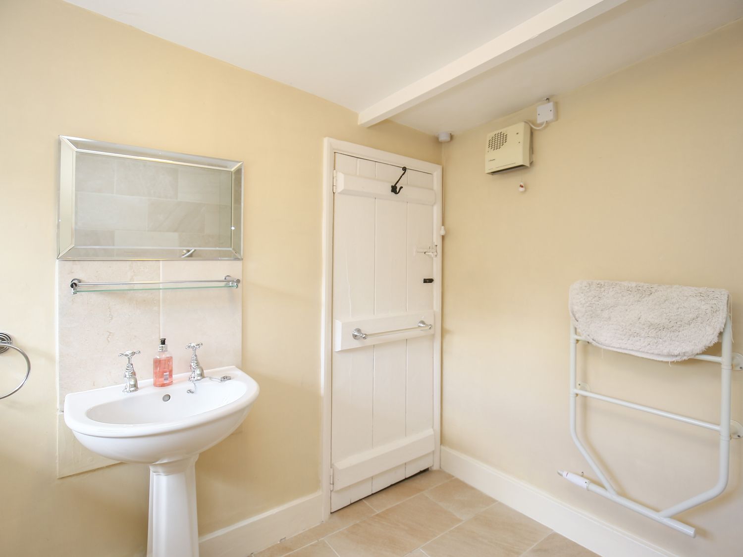 6 George Yard, Oxfordshire