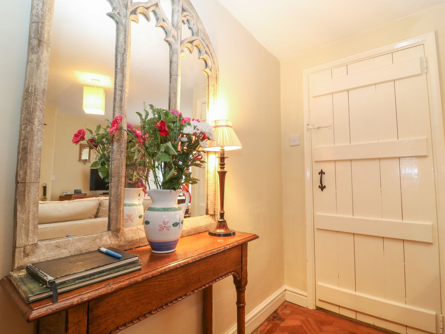 6 George Yard, Oxfordshire