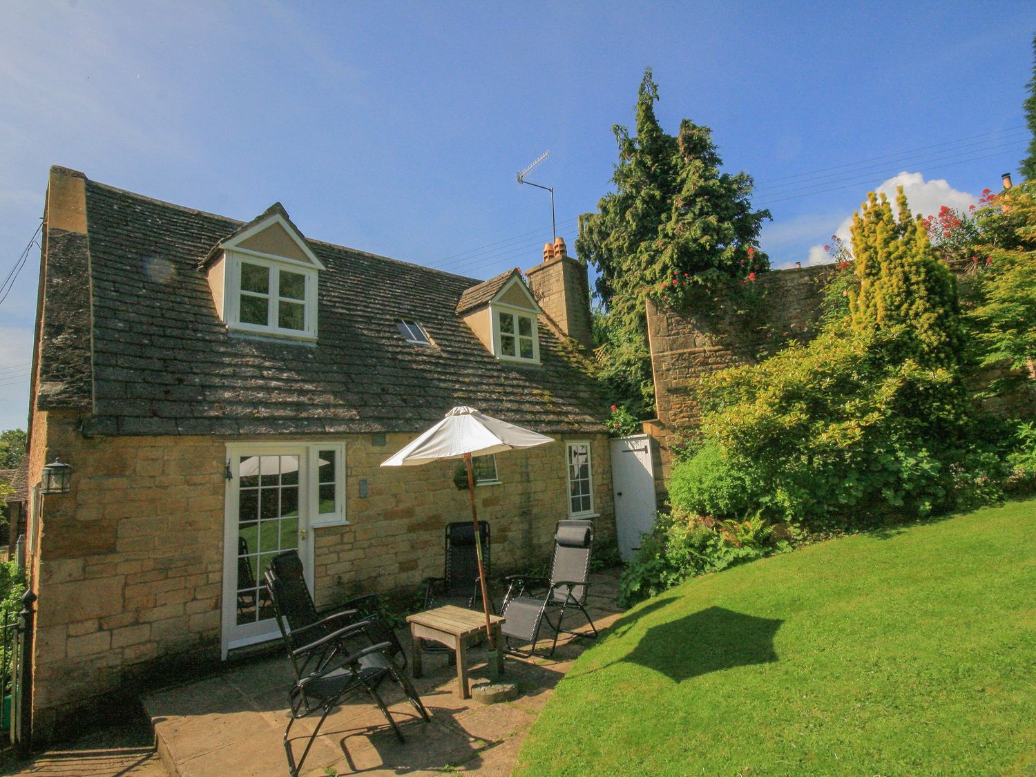 Hadcroft Cottage, Aston Magna
