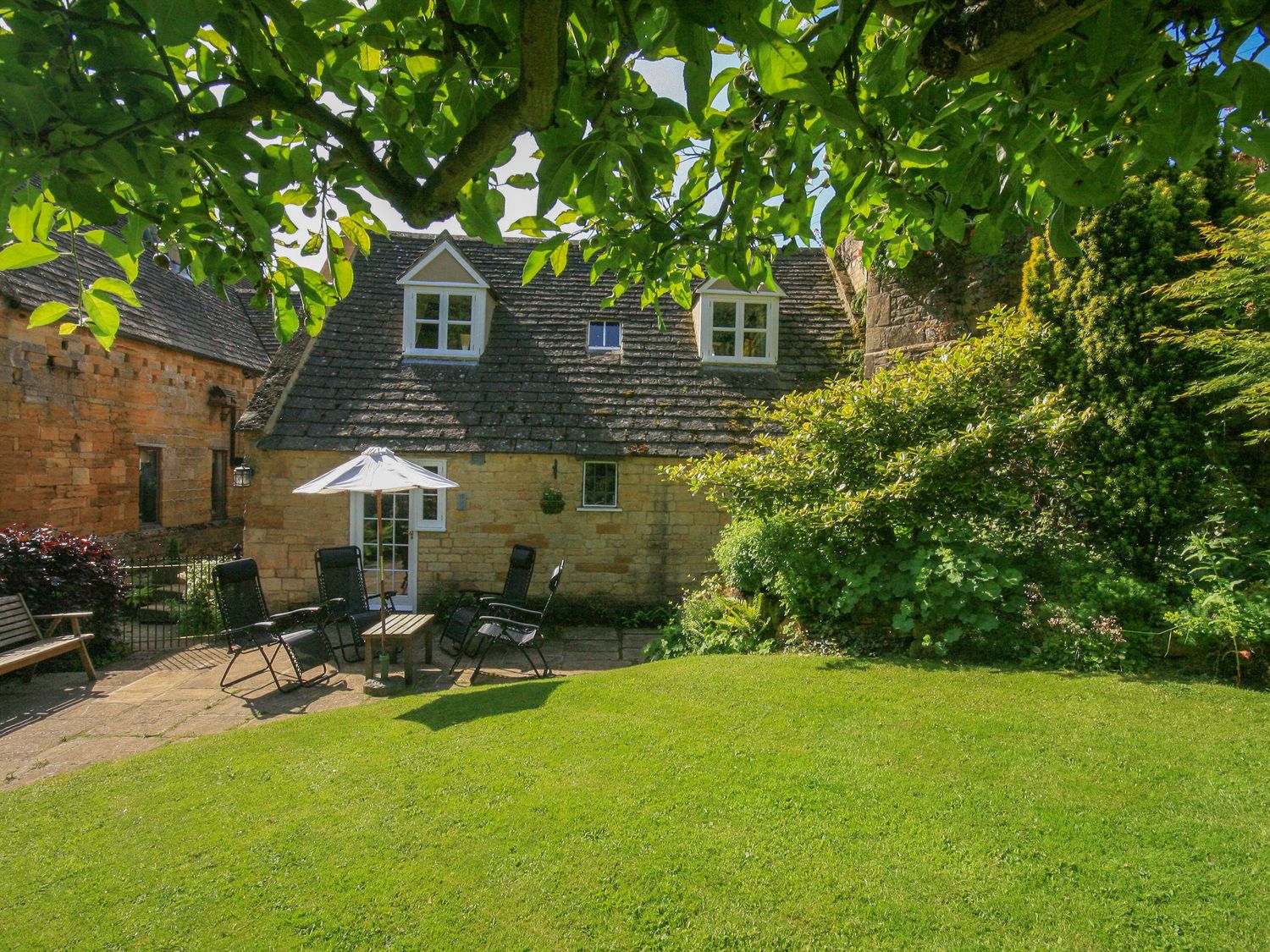 Hadcroft Cottage, Aston Magna