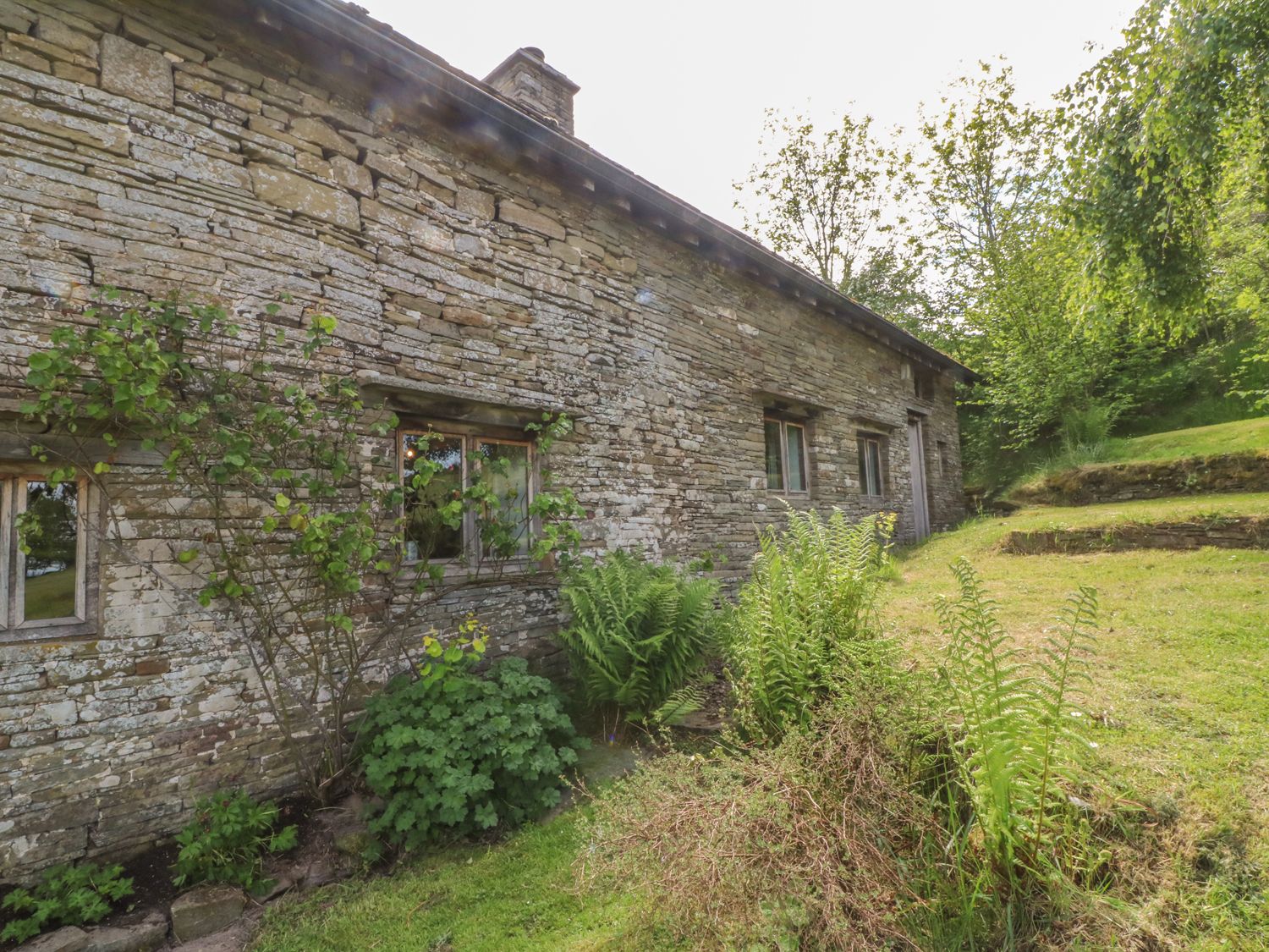 Llangain Farmhouse, Glasbury, Wales Alpha Holiday Lettings