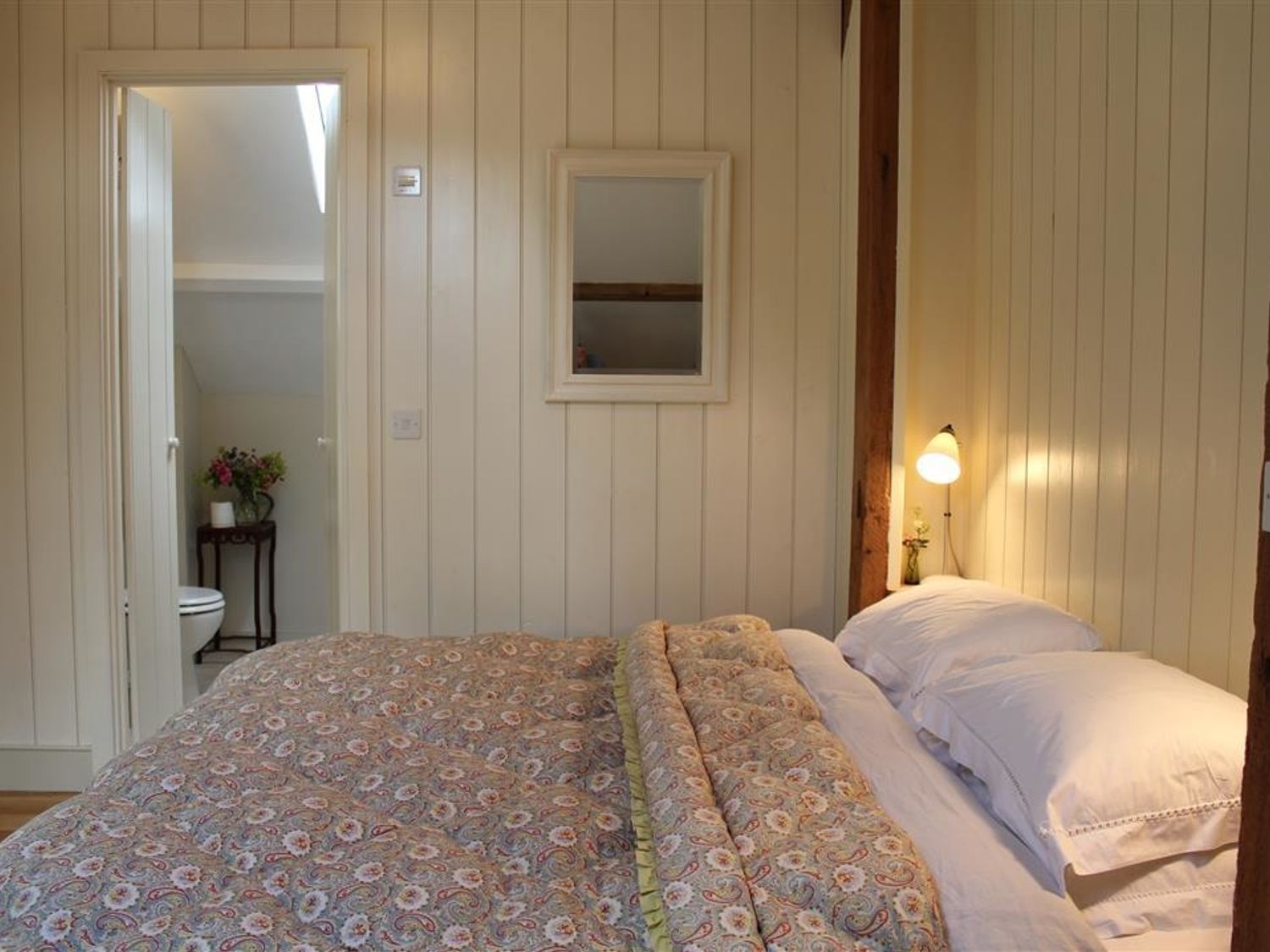 THE CART BARN, Chilmark, Wiltshire