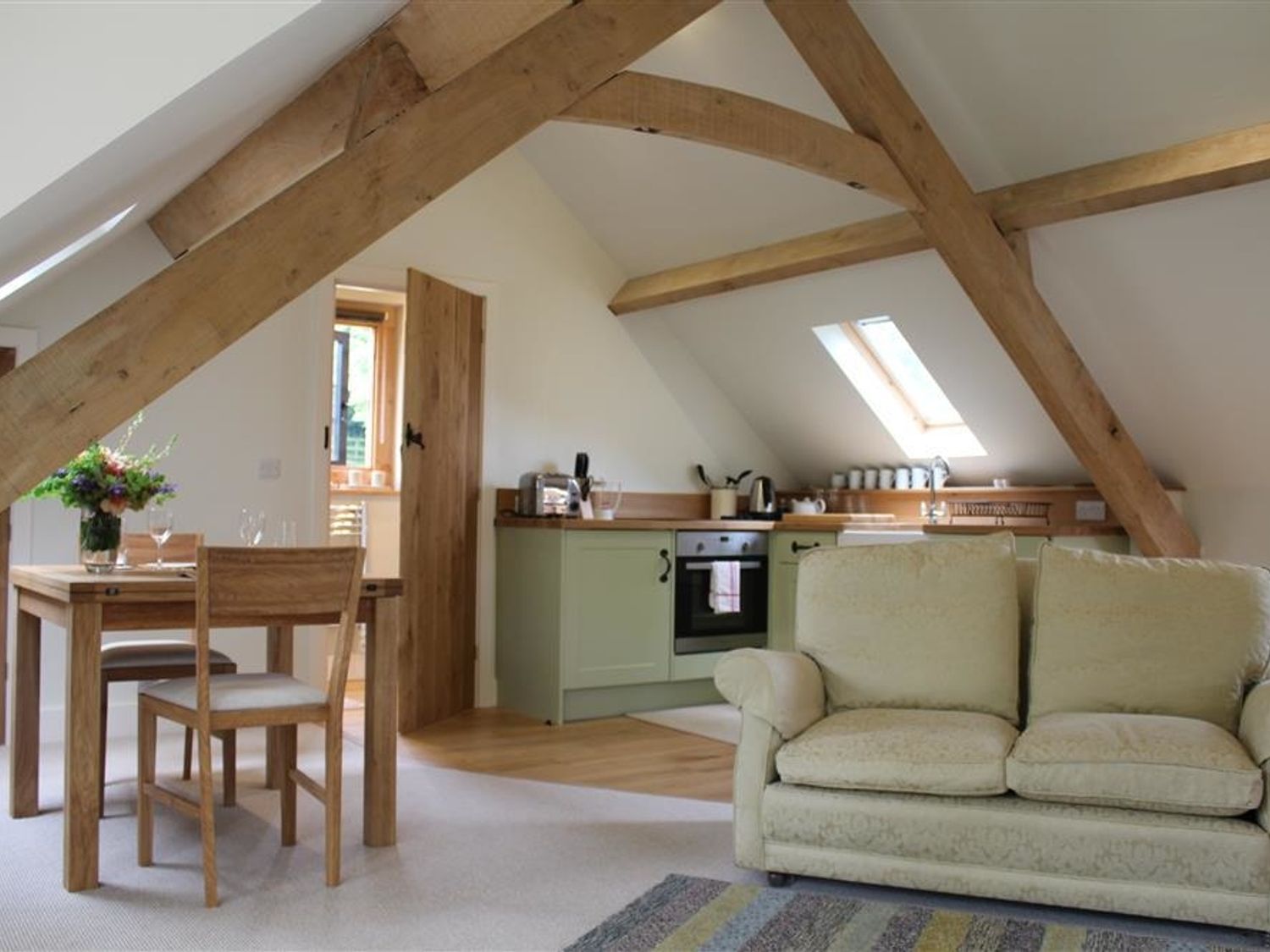Avon Turn Barn, Salisbury Wiltshire England Cottages For Couples