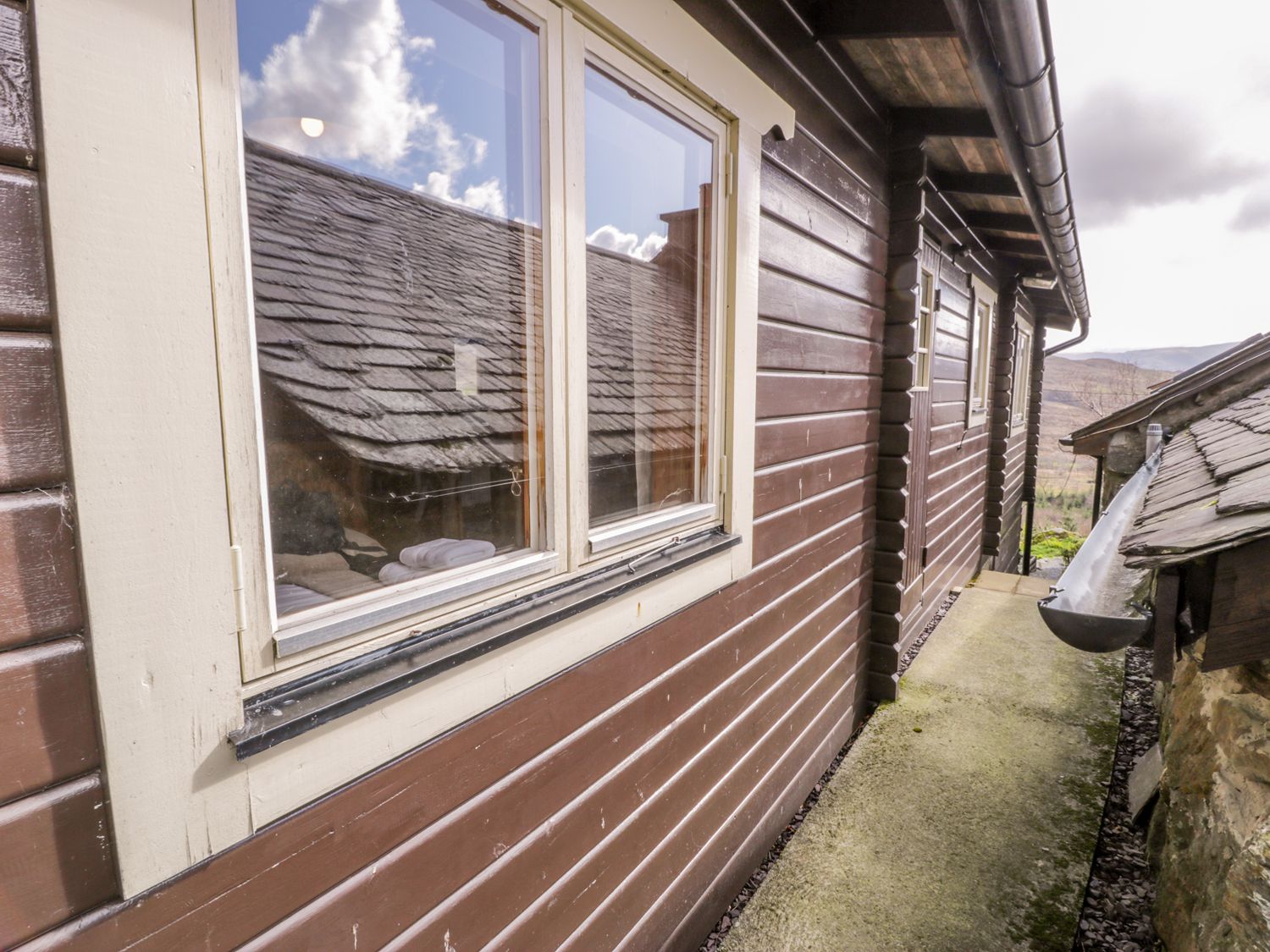 Snowdon Vista Cabin, North Wales
