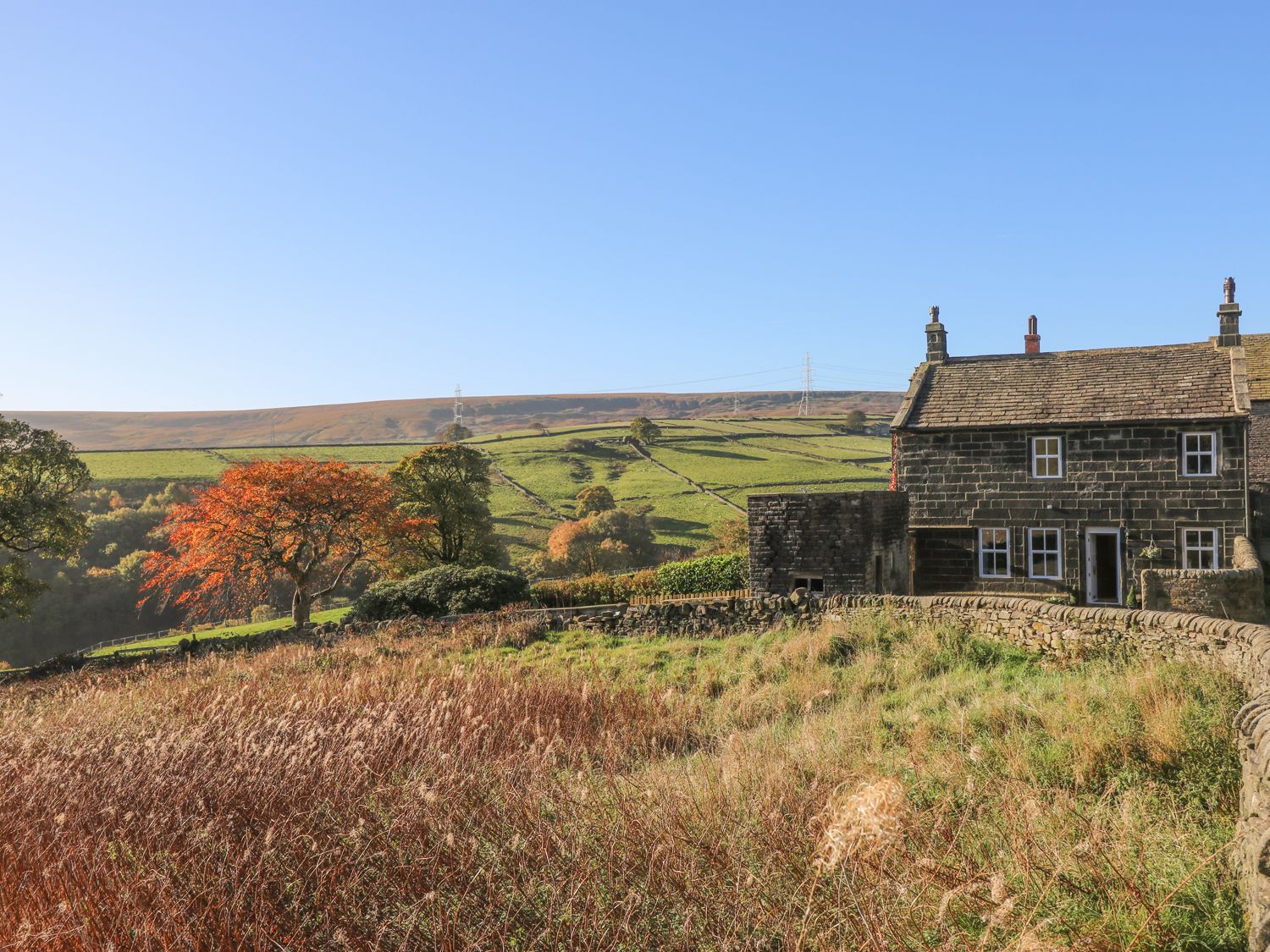 Западный йоркшир. Old Oxenhope Hall Cottage West Yorkshire. Сауэрби, Северный Йоркшир. Коттедж Олд Оксенхоуп-Холл, Западный Йоркшир. Sowerby Bridge.