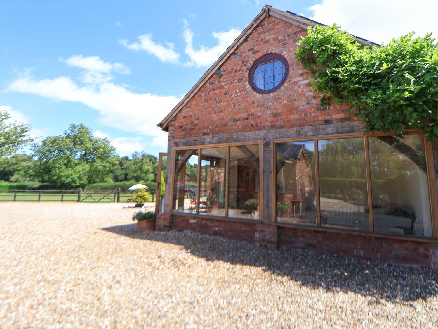 Honeysuckle Farmhouse, Tarporley