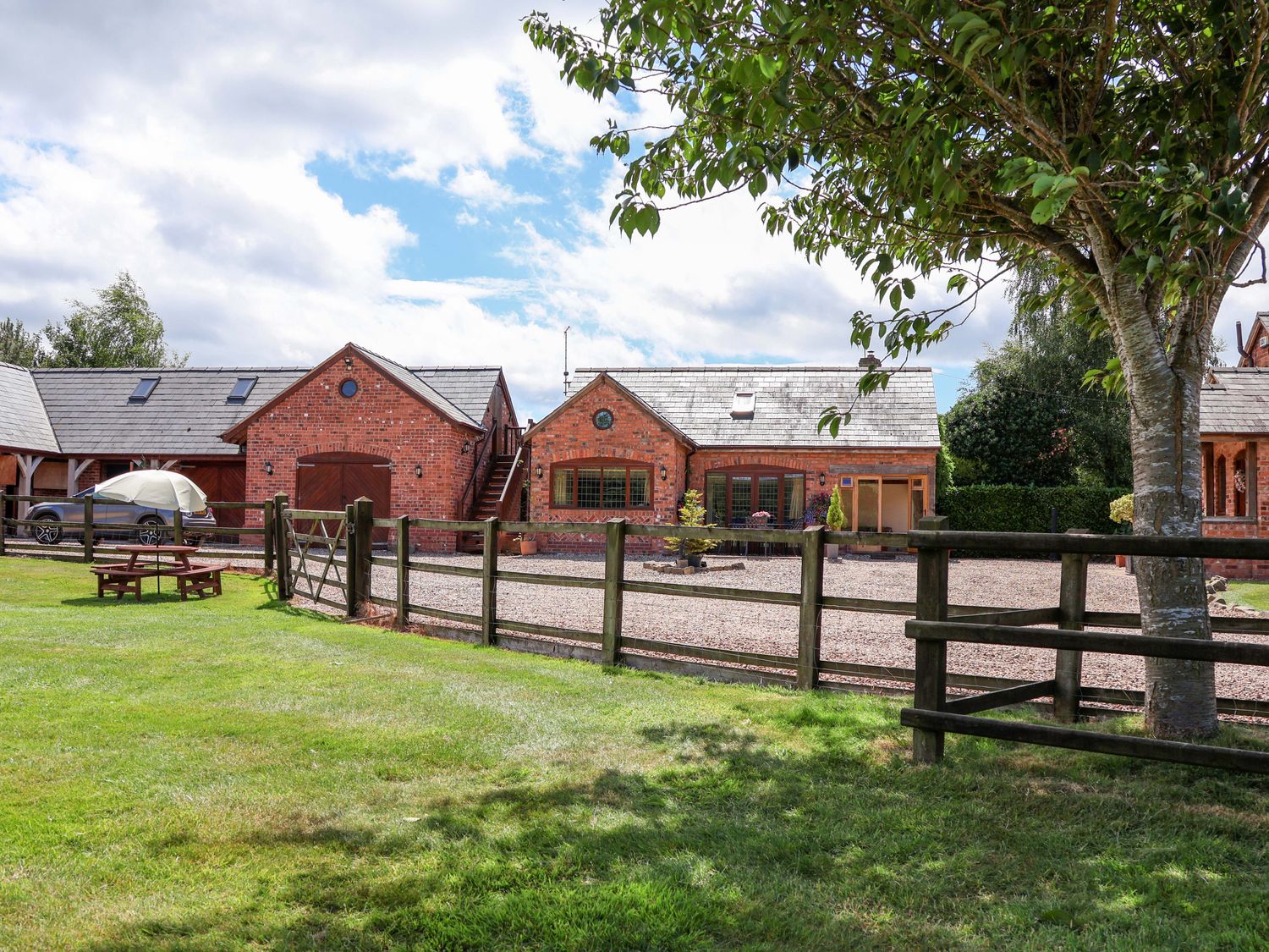 Honeysuckle Farmhouse, Tarporley