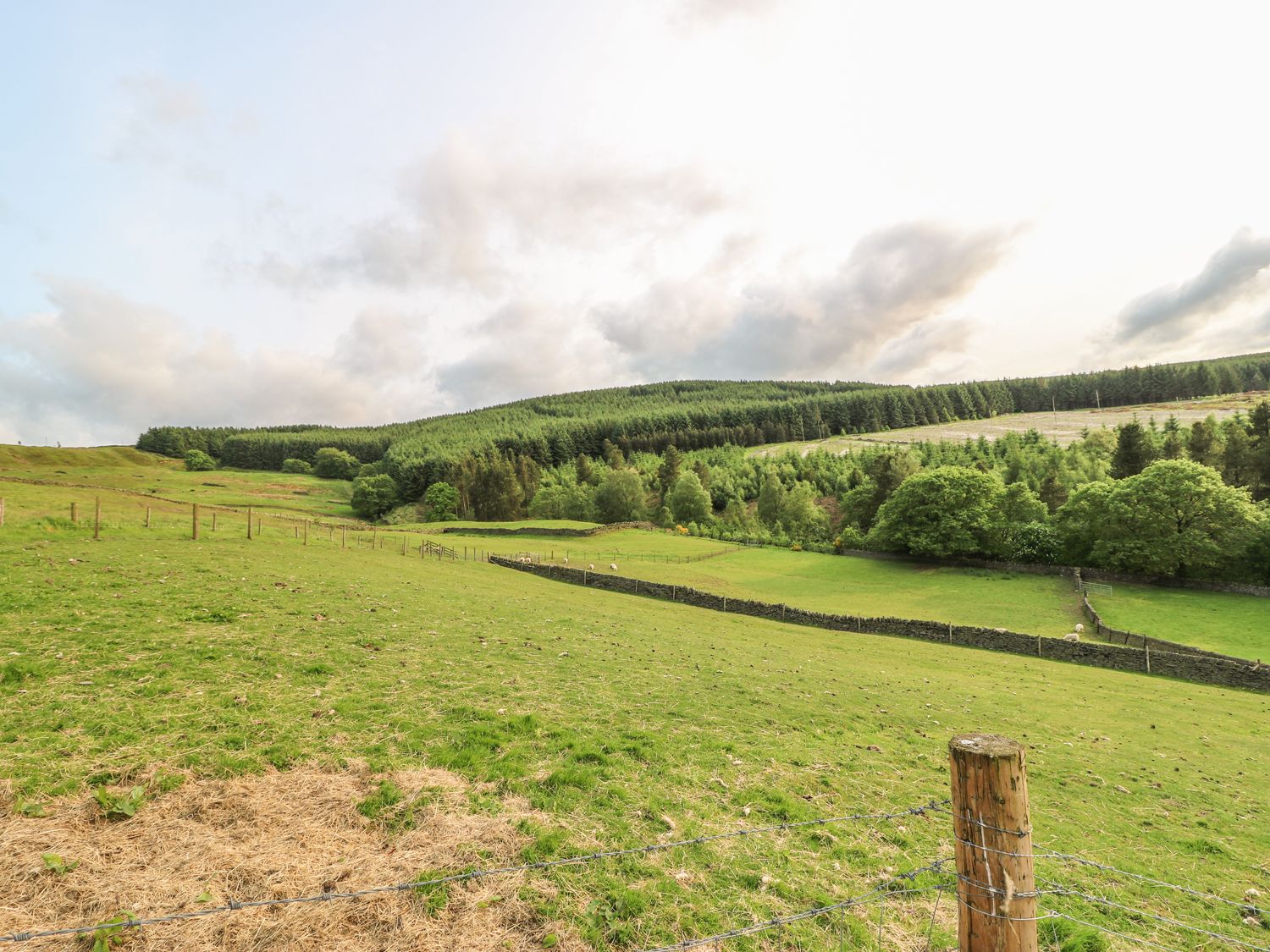 Long Ing Farm, Hade Edge, Yorkshire Kirklees England Cottages For