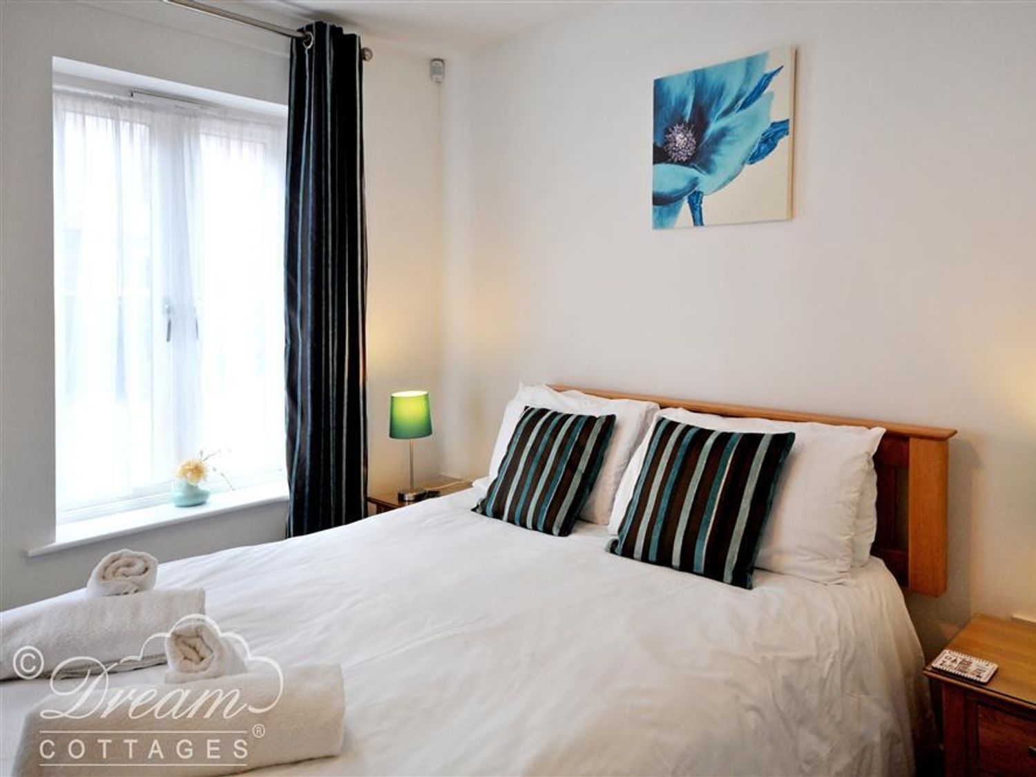 Admiral's Quarter Apartment 5, Weymouth