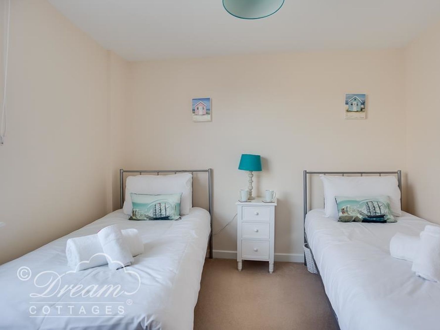 Beachside Gallery, Dorset