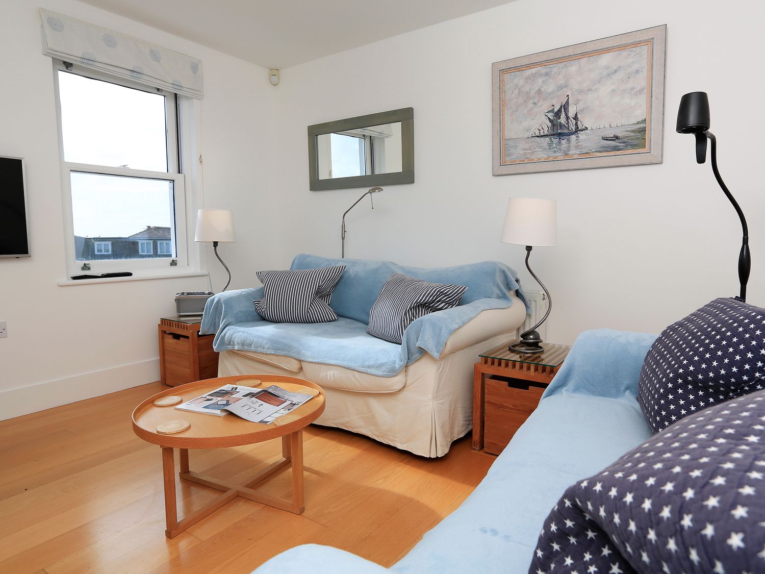 4 Blue View, Devon