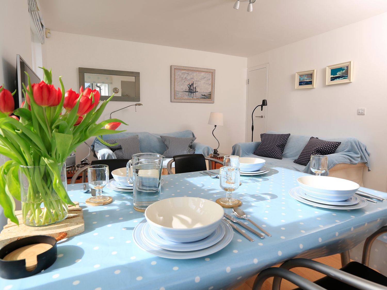 4 Blue View, Devon