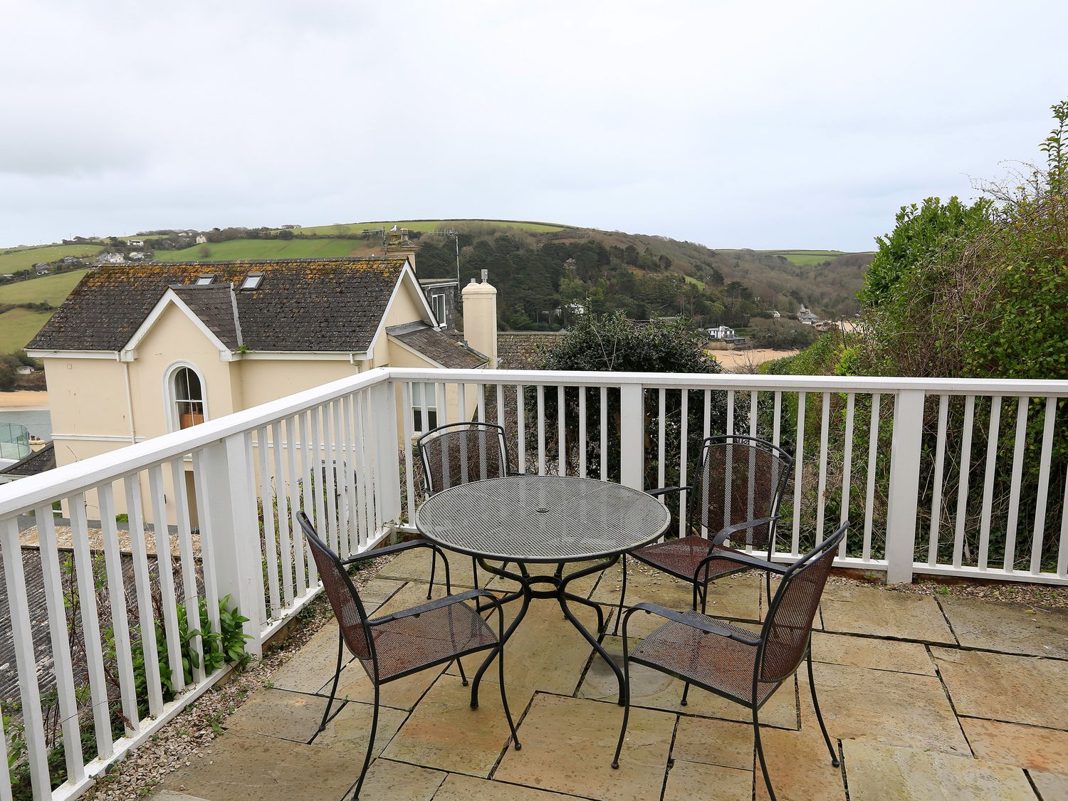4 Blue View, Devon