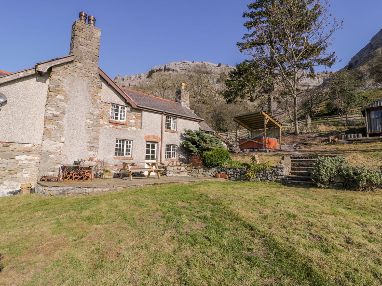 The Panorama Farmhouse, Llangollen