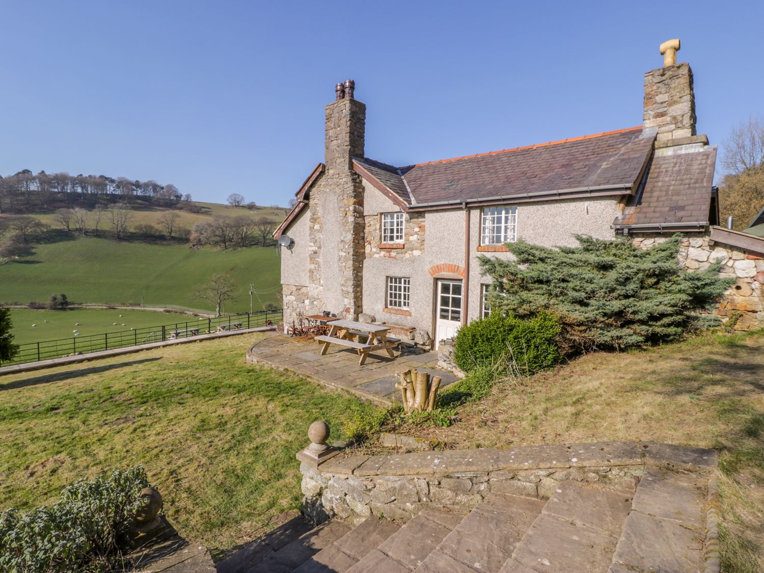 The Panorama Farmhouse, Llangollen