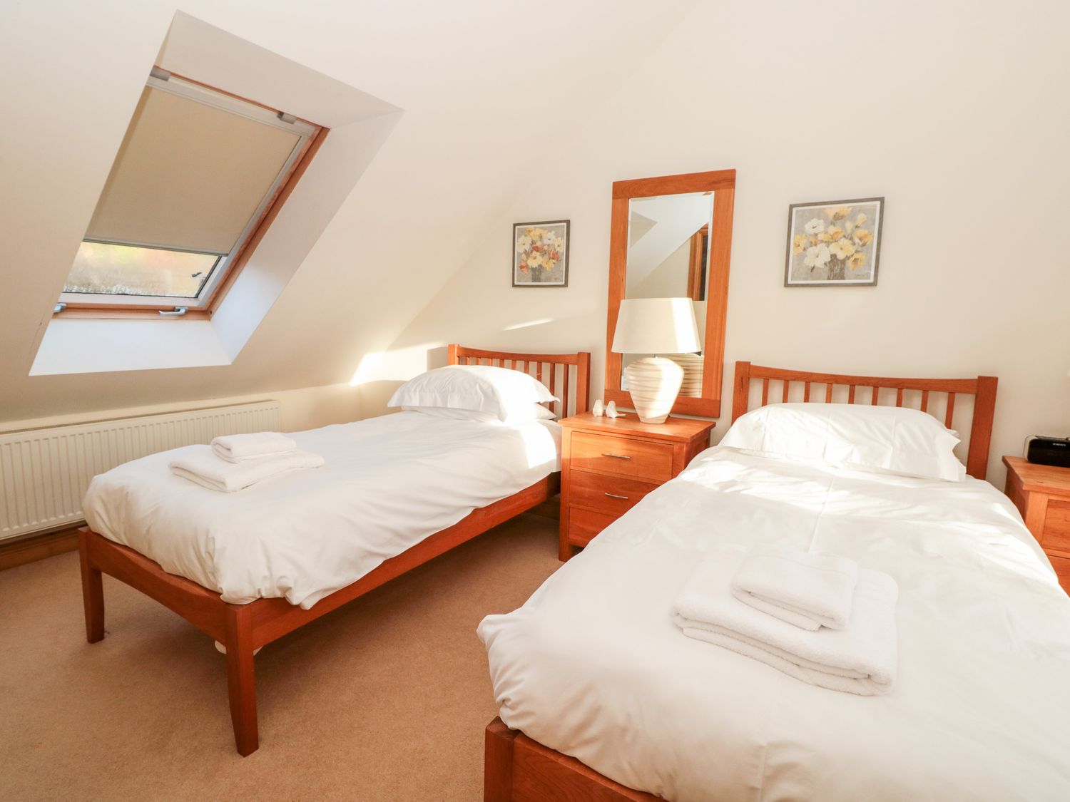 1 Court Cottage, Hillfield Village, Dartmouth