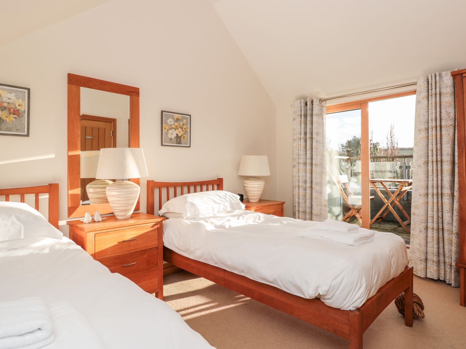 1 Court Cottage, Hillfield Village, Dartmouth