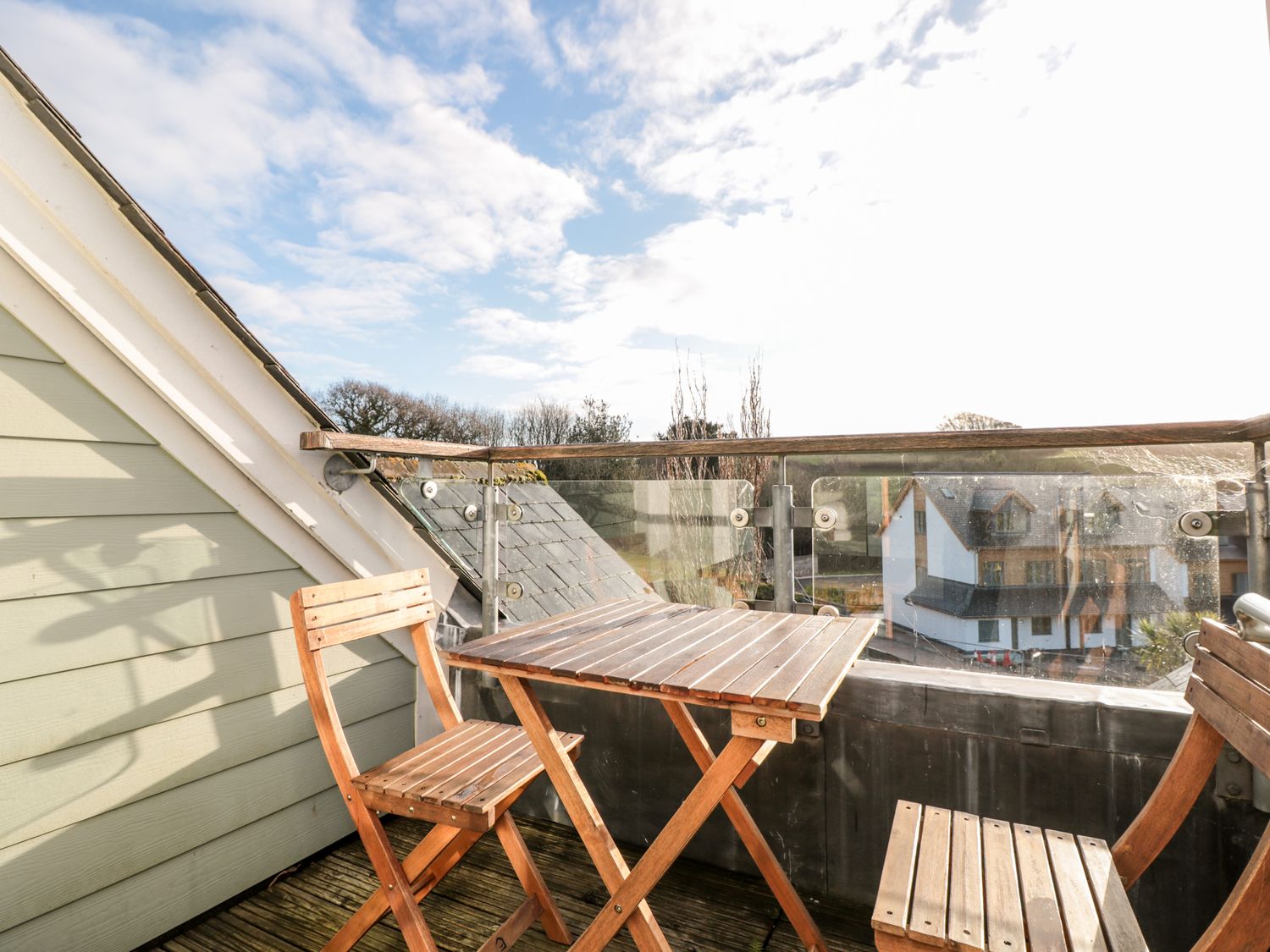 1 Court Cottage, Hillfield Village, Dartmouth