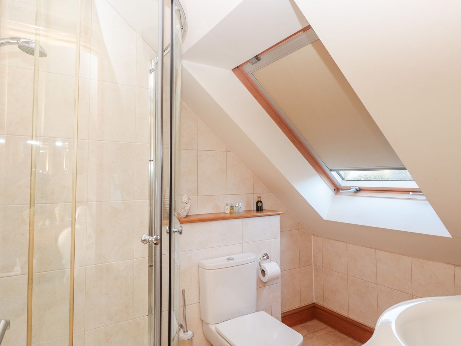 1 Court Cottage, Hillfield Village, Dartmouth