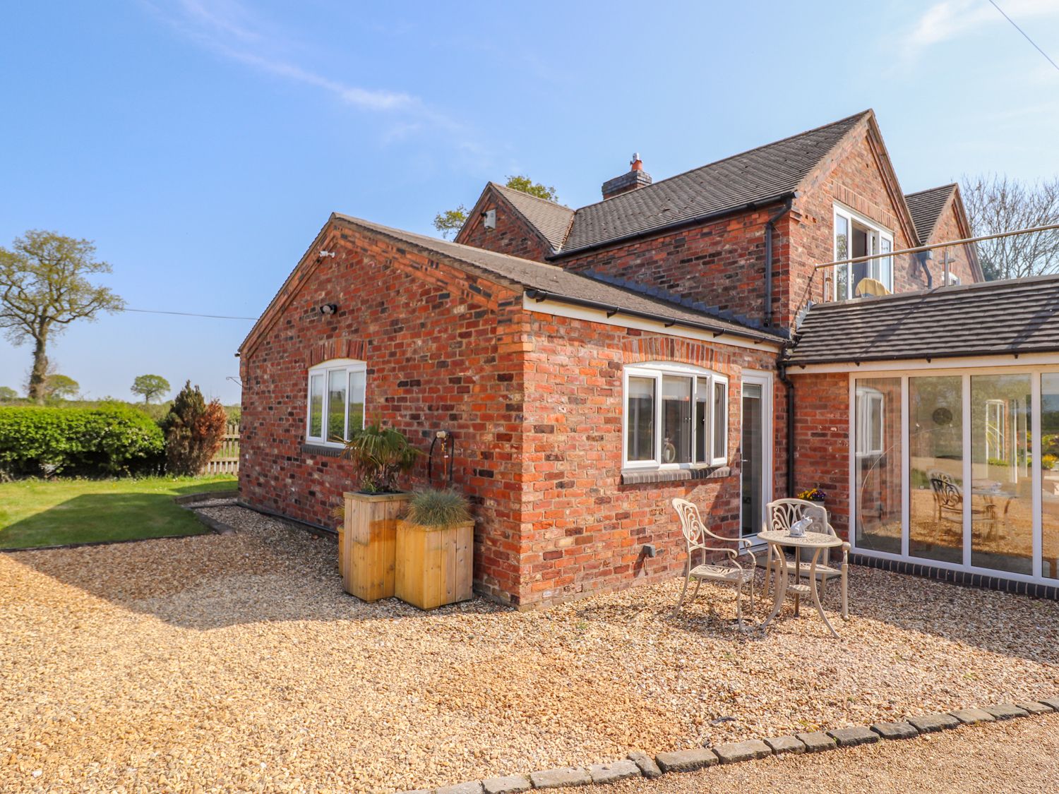 Meadow View, Cheshire Cheshire Wales Cottages For Couples, Find