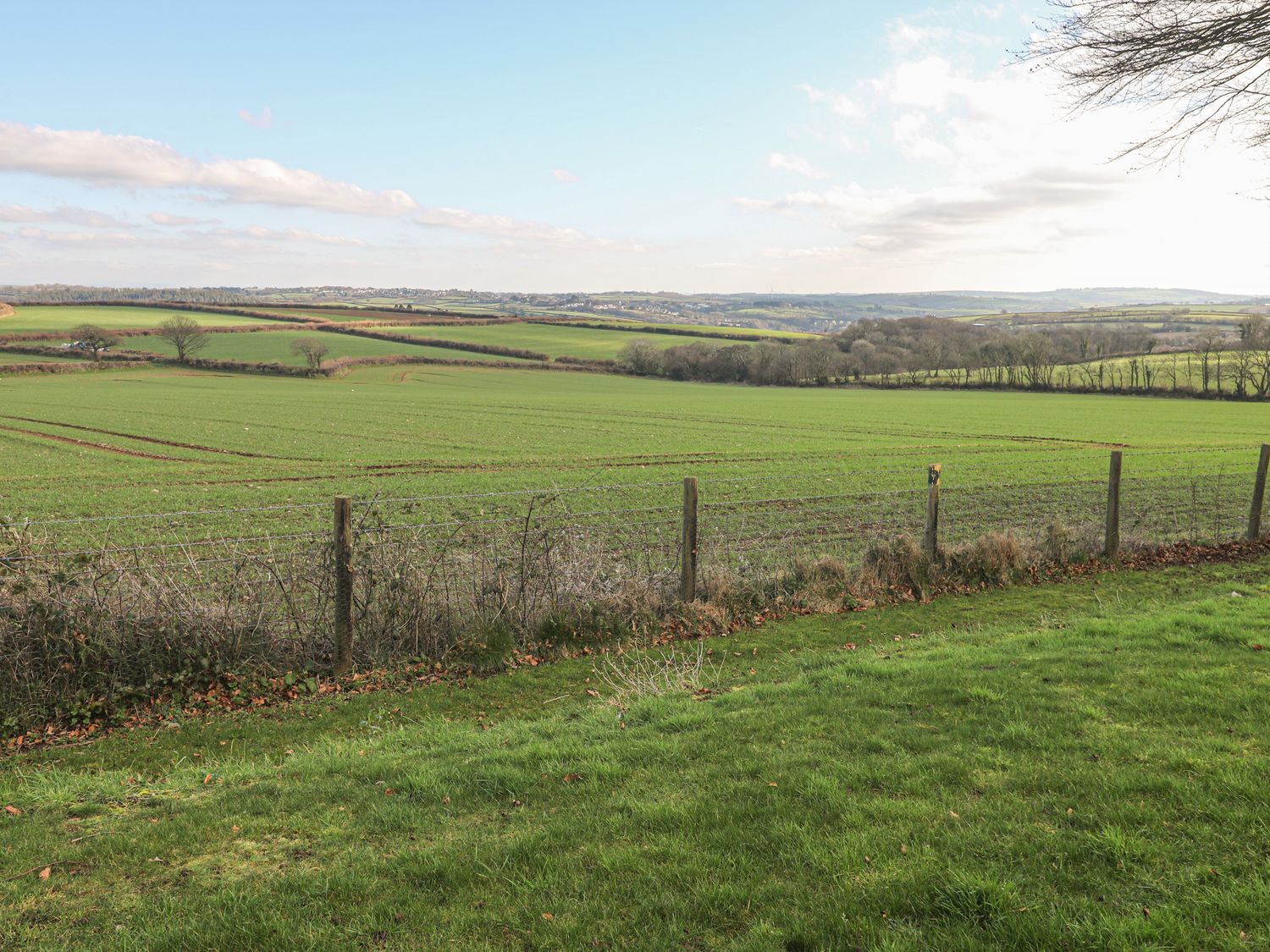 9 Faraway Fields, Dobwalls