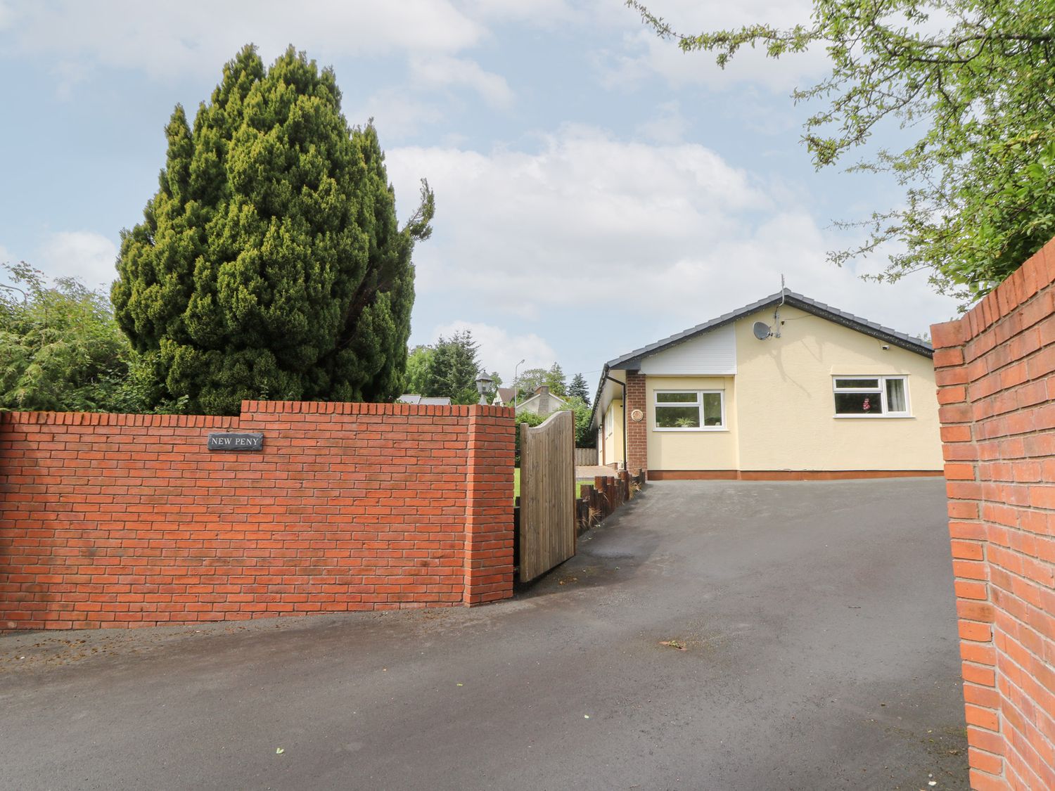 New Peny, Llandrindod Wells