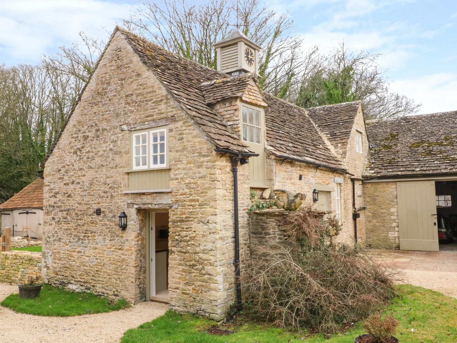 The Clock Tower South Cerney, Cotswolds Cirencester Self Catering