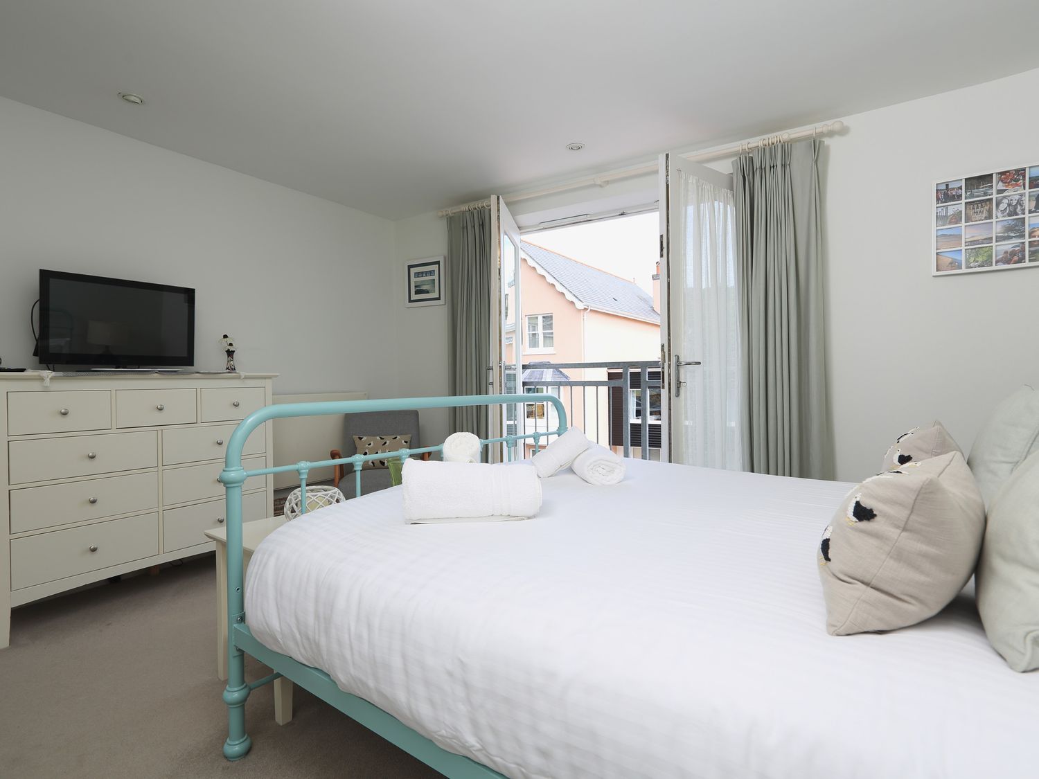 41 Dart Marina, Dartmouth