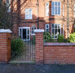 Property photo 3 of 72