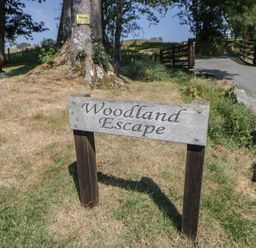 Sign for Woodland Escape at Rhayader