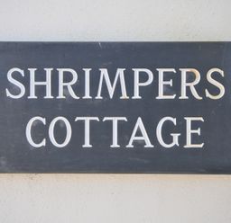 A sign for Shrimpers Cottage in Tredrizzick near St Minver