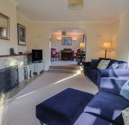 Property photo 5 of 45