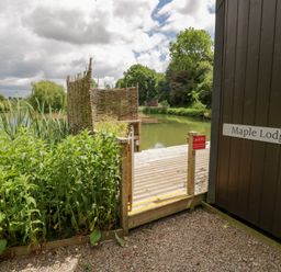 Property photo 2 of 32