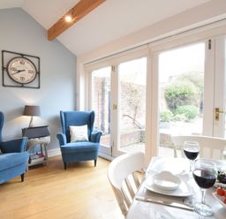 Property photo 3 of 42