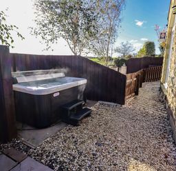 Property photo 2 of 38