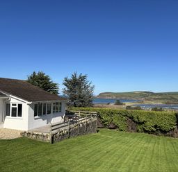 A house with a garden and view at Bryn Alaw in Newport, Pembrokeshire