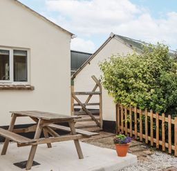 Property photo 3 of 45