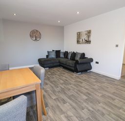 Property photo 4 of 35