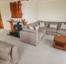 Property photo 5 of 29