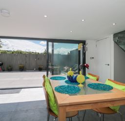 Property photo 5 of 40