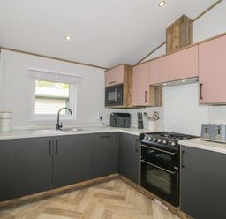 Property photo 2 of 50