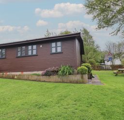 Property photo 2 of 22
